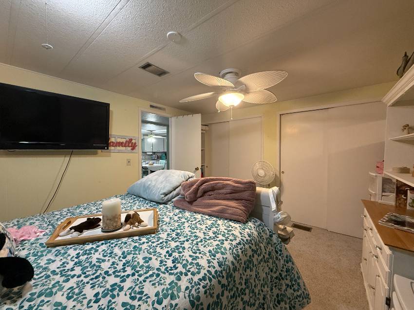 57 Colony Dr a Ellenton, FL Mobile or Manufactured Home for Sale